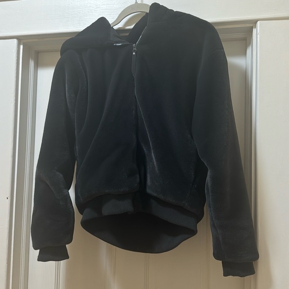 IVL Faux Fur Bomber - Picture 7 of 7